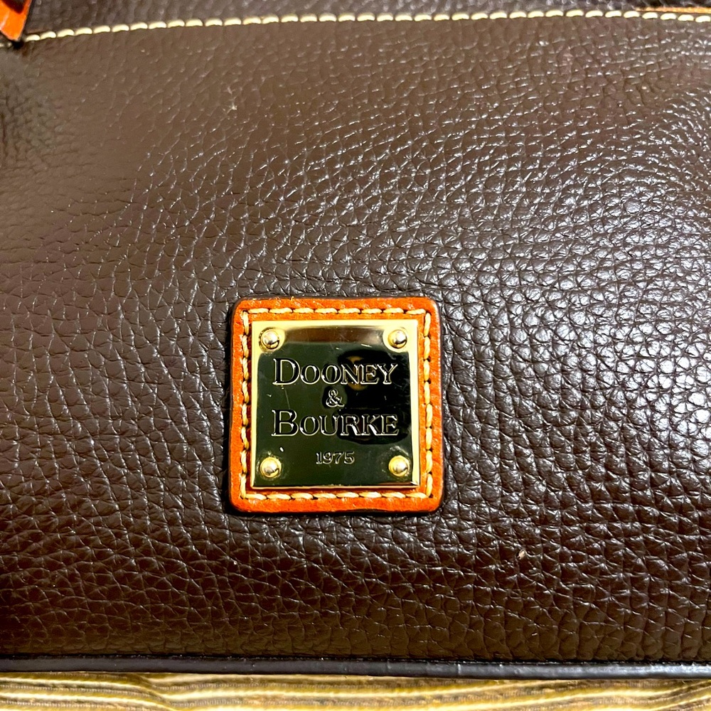 🔥Dooney & Bourke Pebble Grain Leather Ginger Crossbody with COA!🔥 - Picture 4 of 16